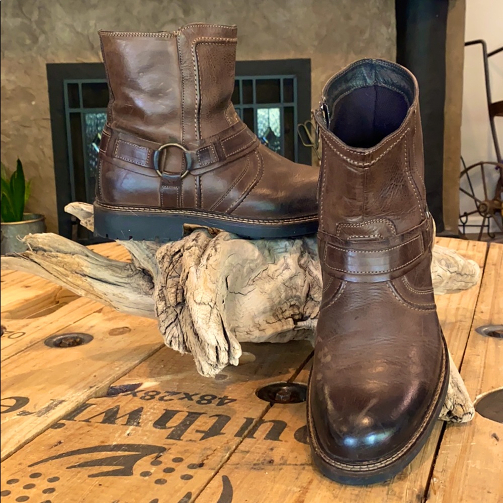 Johnston and Murphy Leather harness boots